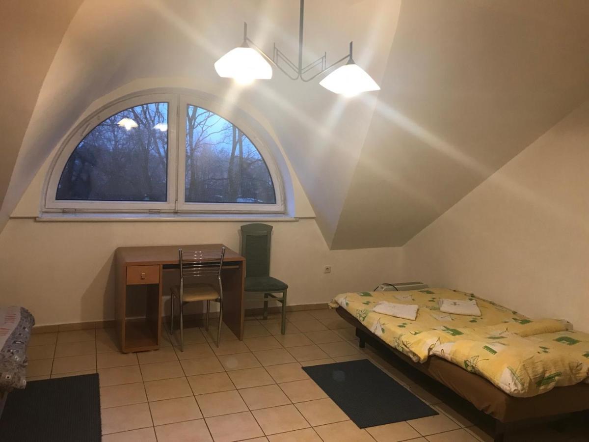 Pilgrims Place Hostel Ζεστοκόβα Εξωτερικό φωτογραφία