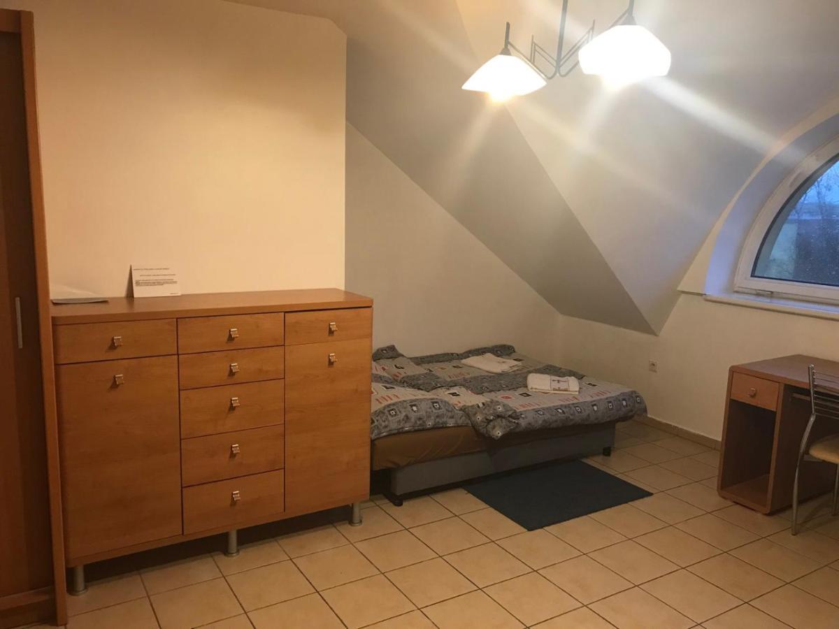 Pilgrims Place Hostel Ζεστοκόβα Εξωτερικό φωτογραφία